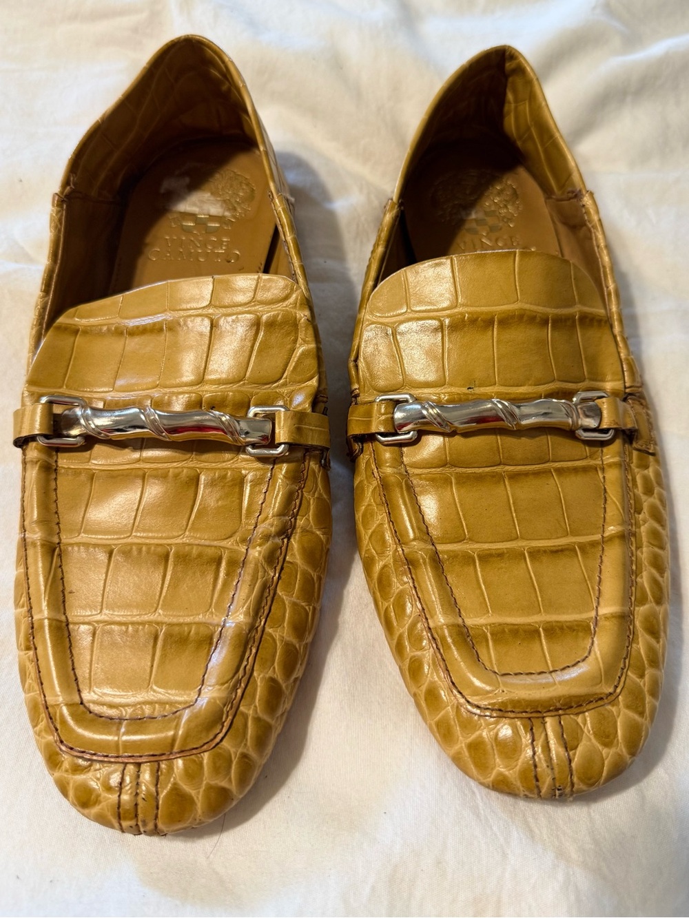 Ladies Vince Camuto Perenna Yellow Croc Embossed Leather Loafers Size 6.5